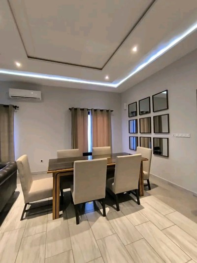 villa 4 chambres sur démi lot avec titre en cours