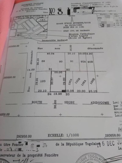 1 lot avec titre foncier au bord du goudron