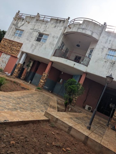 villa duplex 5 chambres sur 1 lot avec titre en cours