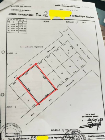 4 lots avec titre foncier au marché agoè assiyéyé