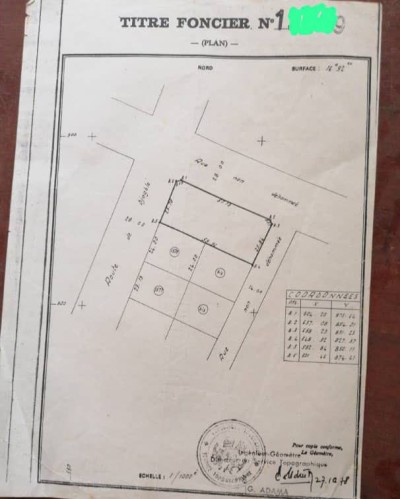 2 lots 3/4 avec titre au bord du boulevard jean paul 2