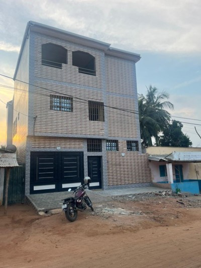 villa duplex 5 chambres sur 1/4 de lot avec titre