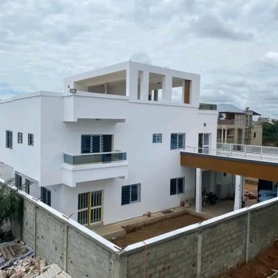 Nouvelle villa 4 chambres sur  démi lot avec titre foncier