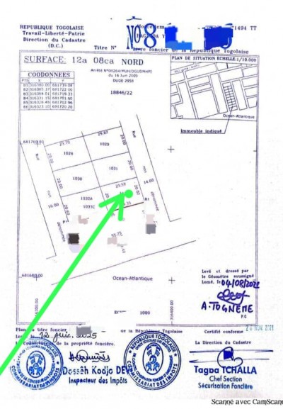 1 lot avec titre foncier en cours à 30m de la plage