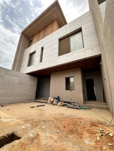 2 villas jumelles 4 chambres sur démi lot avec titre foncier