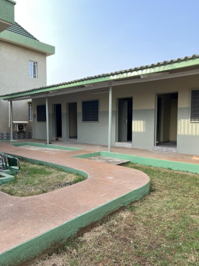 grande villa de 5 chambres sur 2 lots avec titre foncier ( 1201m2 )