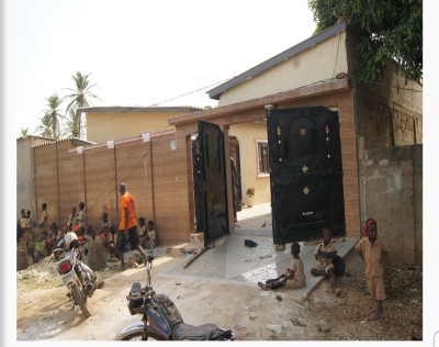 magnifique villa nouvelle construction 3 chambres sur démi lot