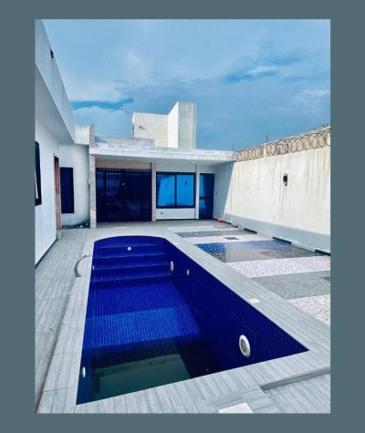 superbe villa 2 chambres sur démi lot avec piscine