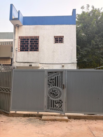 mini villa 3 chambres sur 89m2  + titre foncier à la caisse