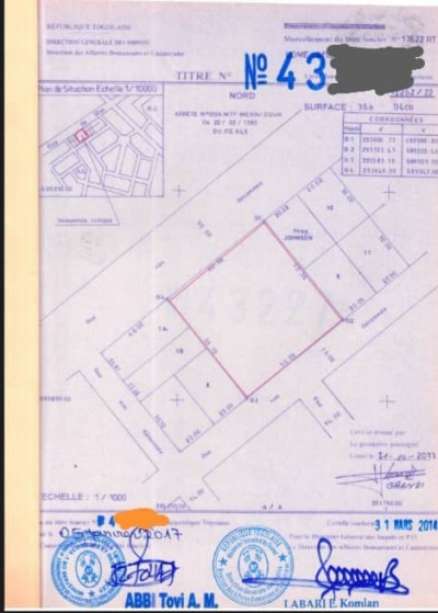 6 lots collés cloturés avec titre foncier au bord grande voie