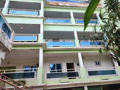 grand hotel 22 chambres au bord du lac sur 6 lots